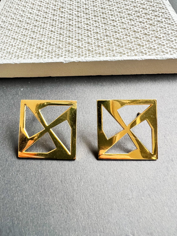 Aretes Bulevar Norte de línea geométrica